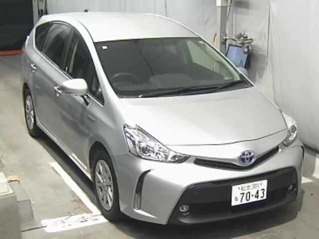 TOYOTA PRIUS ALPHA