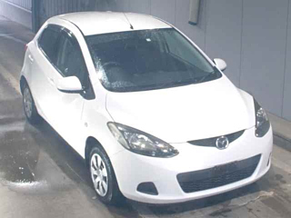MAZDA DEMIO 2010