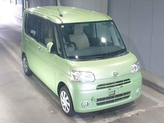 DAIHATSU TANTO 2012