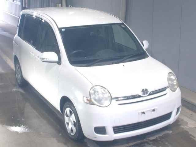 TOYOTA SIENTA 2012