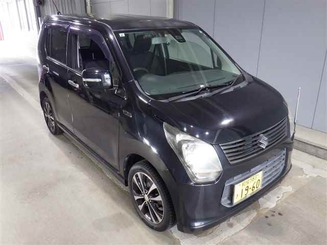 SUZUKI WAGON R 2013