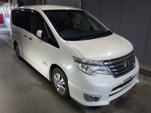 NISSAN SERENA 2014