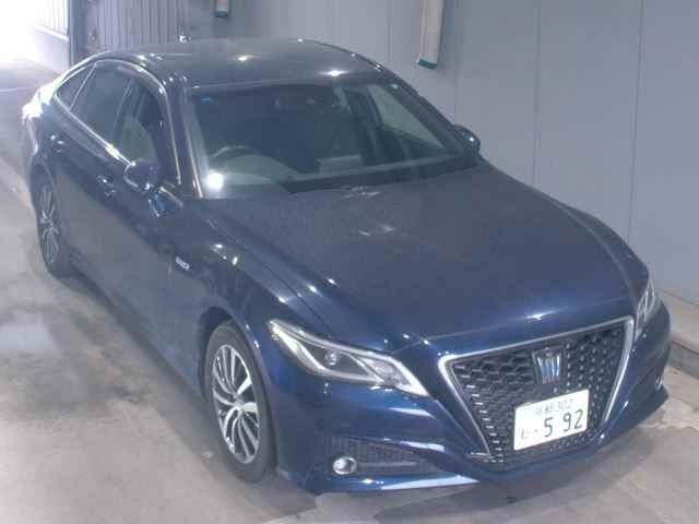 TOYOTA CROWN 2018