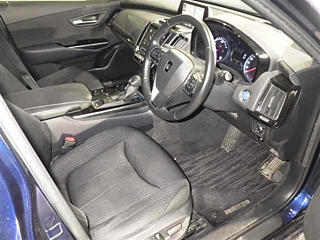 TOYOTA CROWN 2018