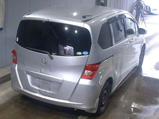 HONDA FREED 2009