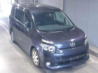TOYOTA VOXY 2008