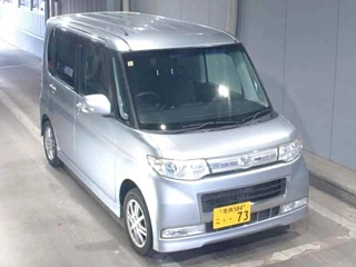 DAIHATSU TANTO 2010
