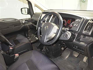 NISSAN SERENA 2010