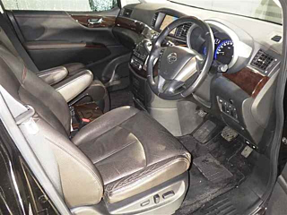 NISSAN ELGRAND 2010