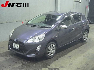TOYOTA AQUA 2015