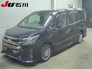 TOYOTA NOAH 2017
