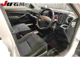 TOYOTA PROBOX 2017