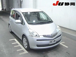 TOYOTA RACTIS 2010