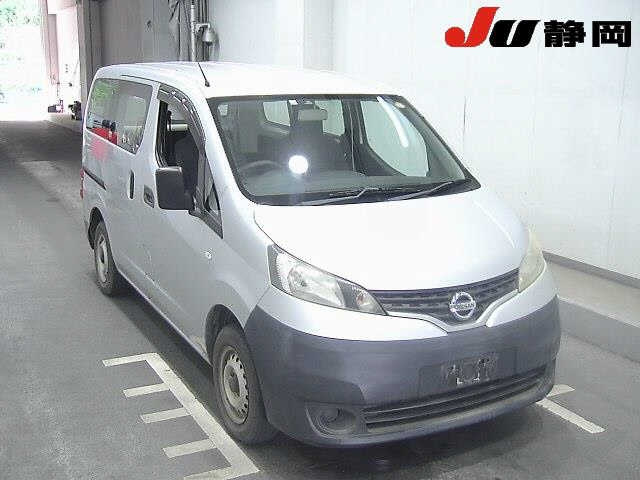 NISSAN NV200 2010