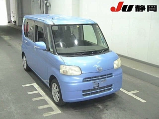 DAIHATSU TANTO 2010