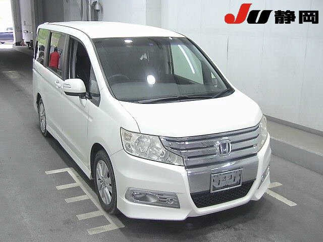 HONDA STEP WAGON 2010