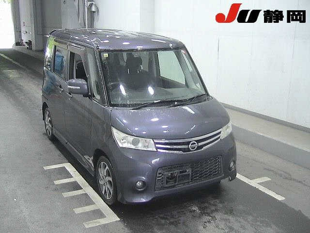 NISSAN ROOX 2010