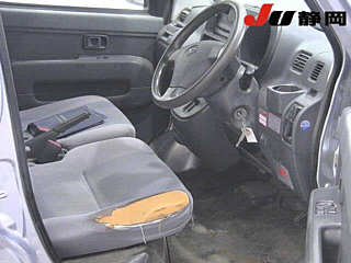 DAIHATSU HIJET VAN 2011