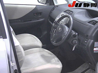 TOYOTA RACTIS 2010