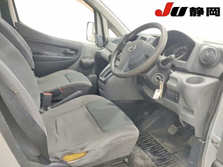 NISSAN NV200 2010