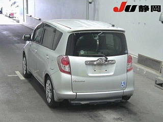 TOYOTA RACTIS 2010