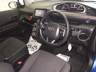 TOYOTA SIENTA 2020