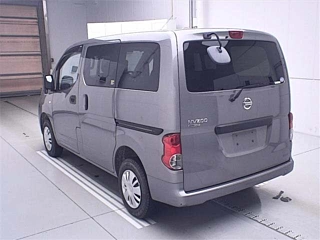 NISSAN NV200 2020