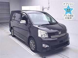 TOYOTA VOXY 2013