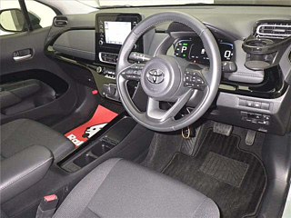 TOYOTA AQUA 2023