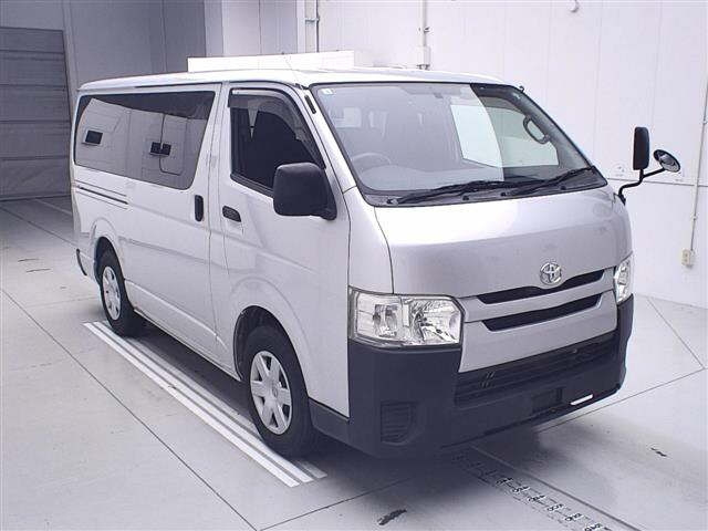TOYOTA HIACE VAN 2014