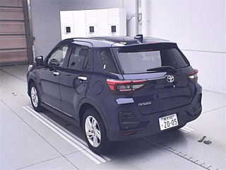 TOYOTA RAIZE 2023