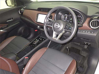 NISSAN KIX 2024