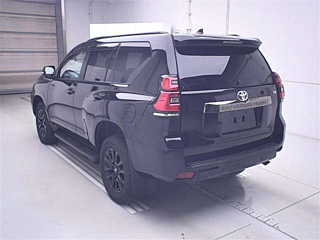 TOYOTA LAND CRUISER PRADO 2022