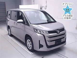 TOYOTA NOAH 2022