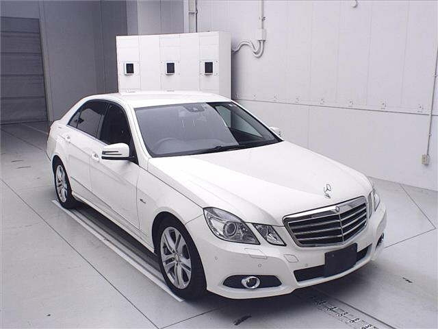 MERCEDES BENZ E CLASS 2010