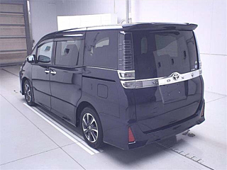 TOYOTA VOXY 2020
