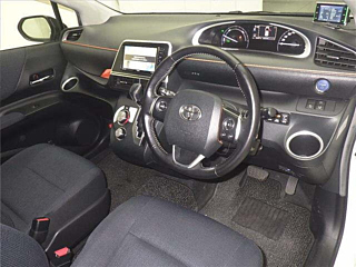 TOYOTA SIENTA 2016