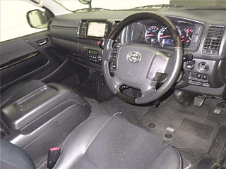 TOYOTA HIACE VAN 2017