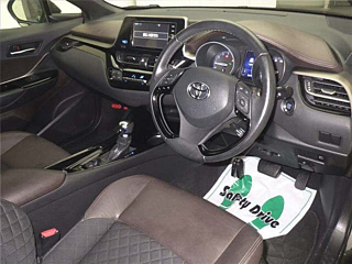 TOYOTA C-HR 2017