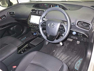 TOYOTA PRIUS 2019