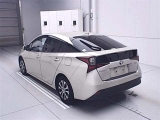 TOYOTA PRIUS 2019