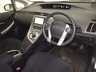 TOYOTA PRIUS 2014