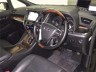 TOYOTA VELLFIRE 2017