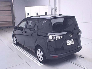 TOYOTA SIENTA 2021