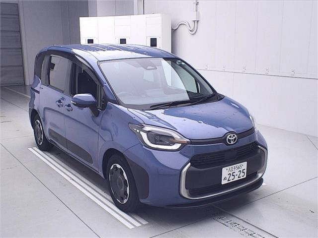 TOYOTA SIENTA 2023
