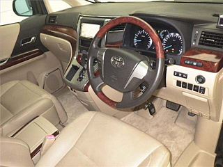 TOYOTA VELLFIRE 2011
