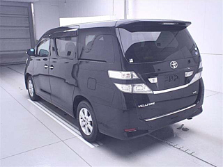 TOYOTA VELLFIRE 2011