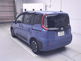 TOYOTA SIENTA 2023