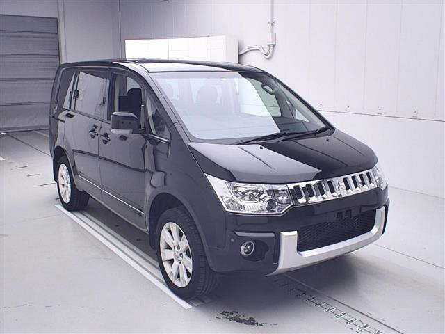 MITSUBISHI DELICA D5 2016