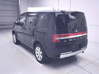 MITSUBISHI DELICA D5 2016